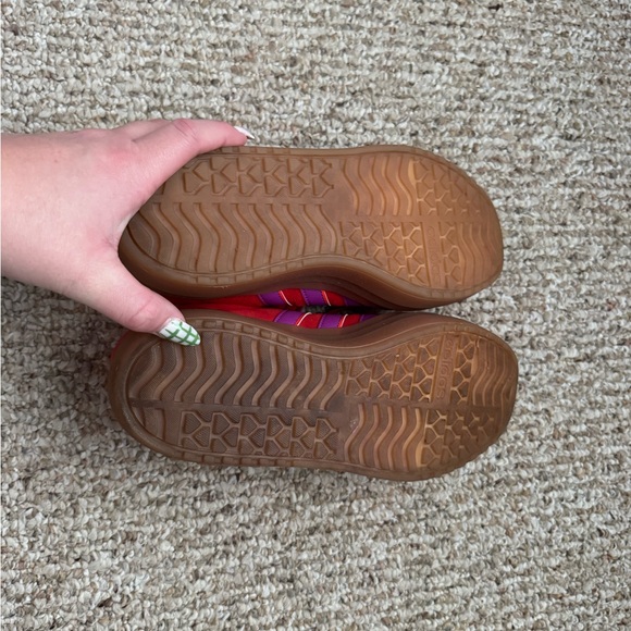 Adidas Red Sneakers with Purple Stripes - Picture 5 of 6